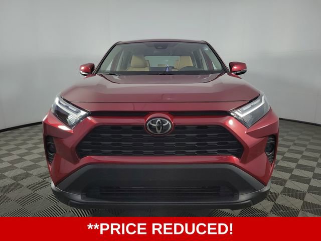 Used 2025 Toyota RAV4 LE FWD video 2