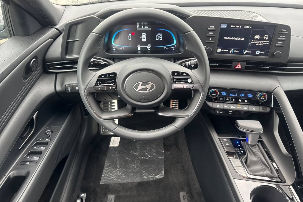 New 2026 Hyundai Elantra SEL Sport Premium FWD image 14