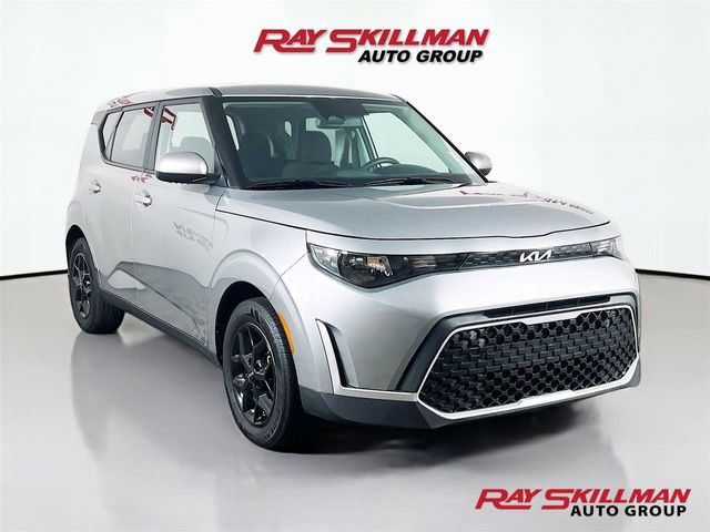 Used 2024 Kia Soul LX w/ Option Group 015 FWD image 1