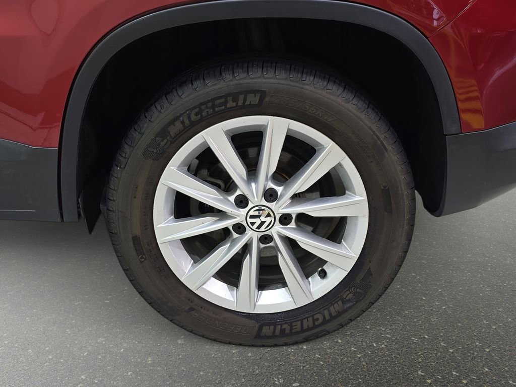 Used 2014 Volkswagen Tiguan SE AWD/4WD image 29