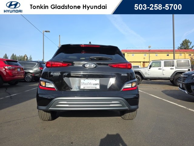 Certified 2023 Hyundai Kona SE w/ Cargo Package image 6