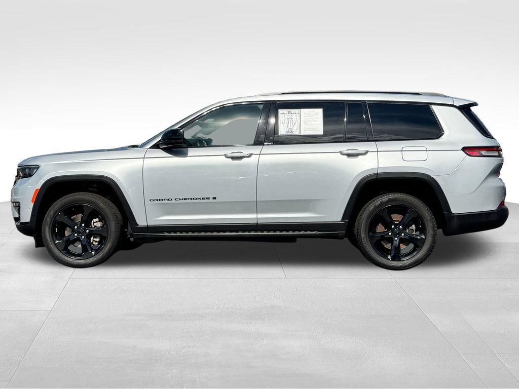 Used 2024 Jeep Grand Cherokee L Limited w/ Luxury Tech Group II AWD/4WD image 3