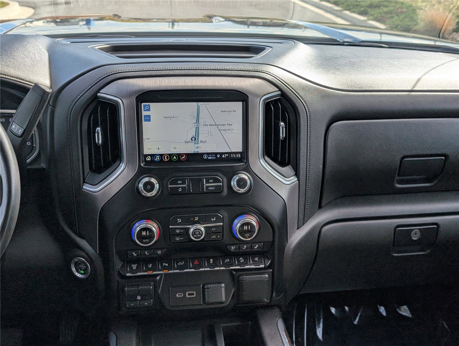 Used 2023 GMC Sierra 3500 Denali w/ Denali Ultimate Package image 17