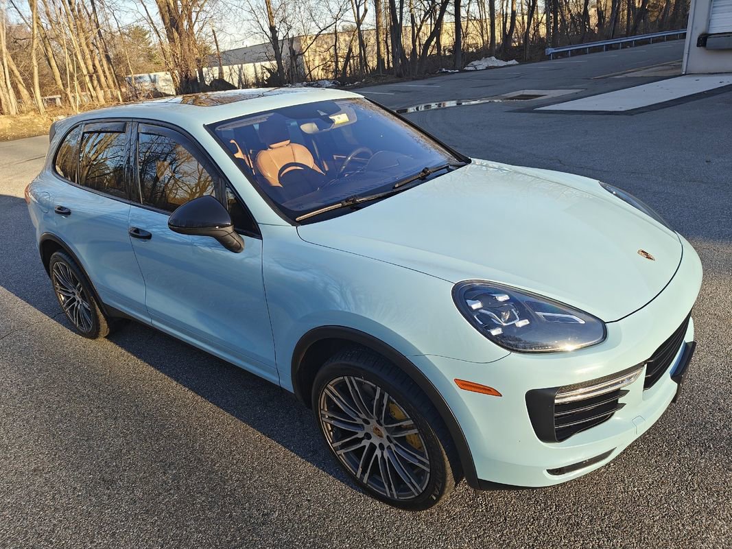 Used 2015 Porsche Cayenne Turbo AWD/4WD image 40