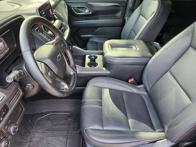 Used 2024 Chevrolet Tahoe RST w/ Luxury Package AWD/4WD image 4