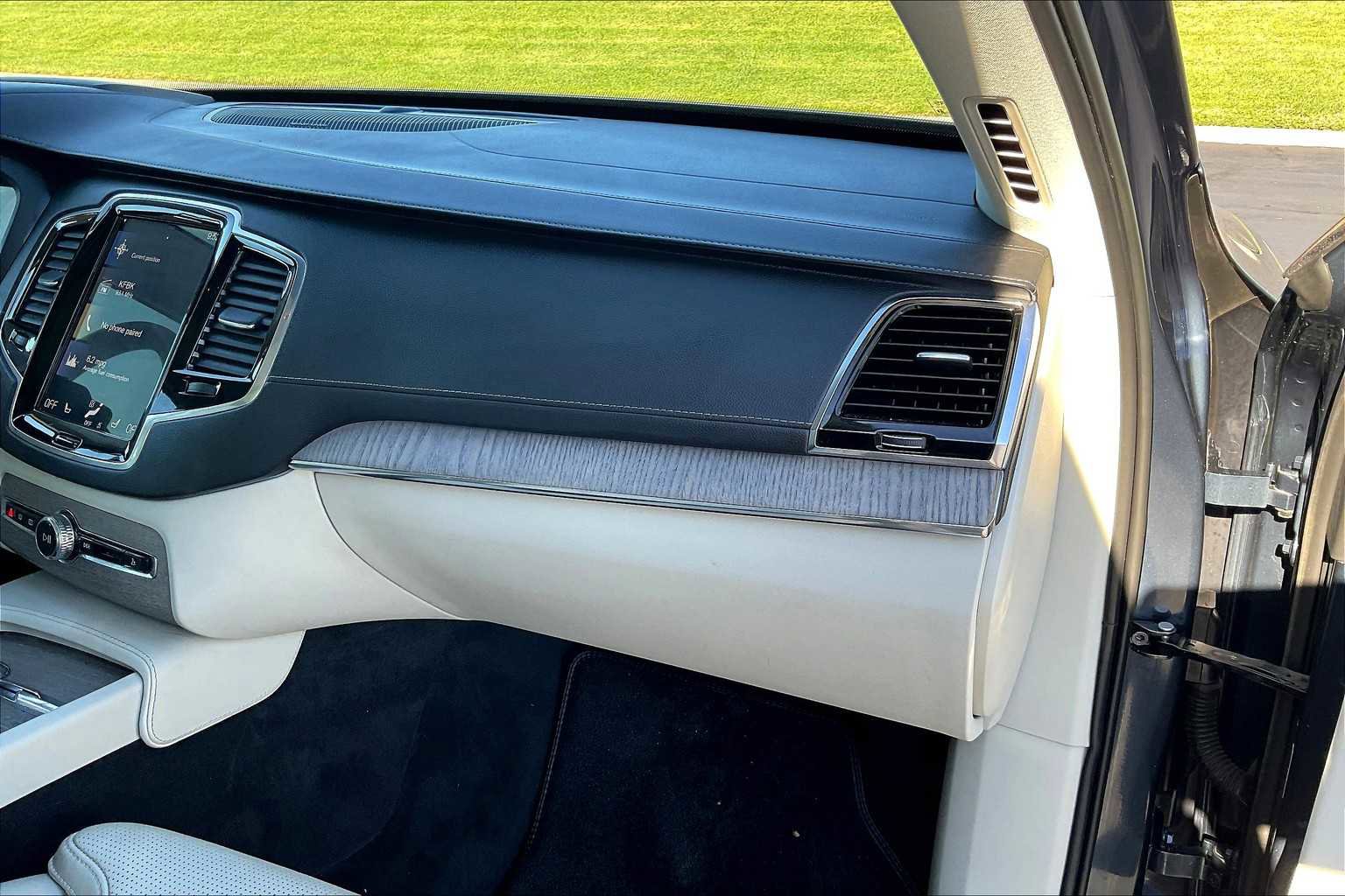 Used 2022 Volvo XC90 T6 Inscription w/ Advanced Package image 19