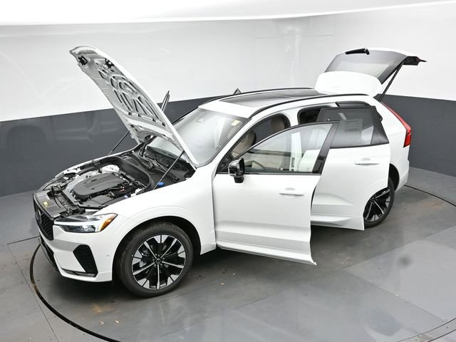 New 2026 Volvo XC60 B5 Plus w/ Protection Package Premier image 53