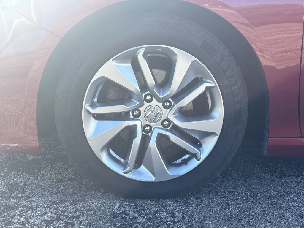 Used 2019 Honda Accord LX image 29