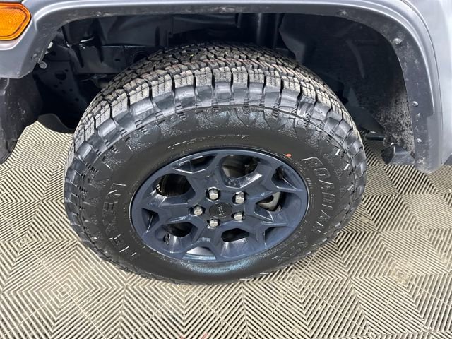 Used 2023 Jeep Wrangler Unlimited w/ Cold Weather Group image 9