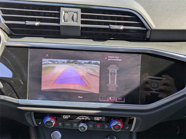 Used 2020 Audi Q3 2.0T Premium Plus w/ Premium Plus Package image 18