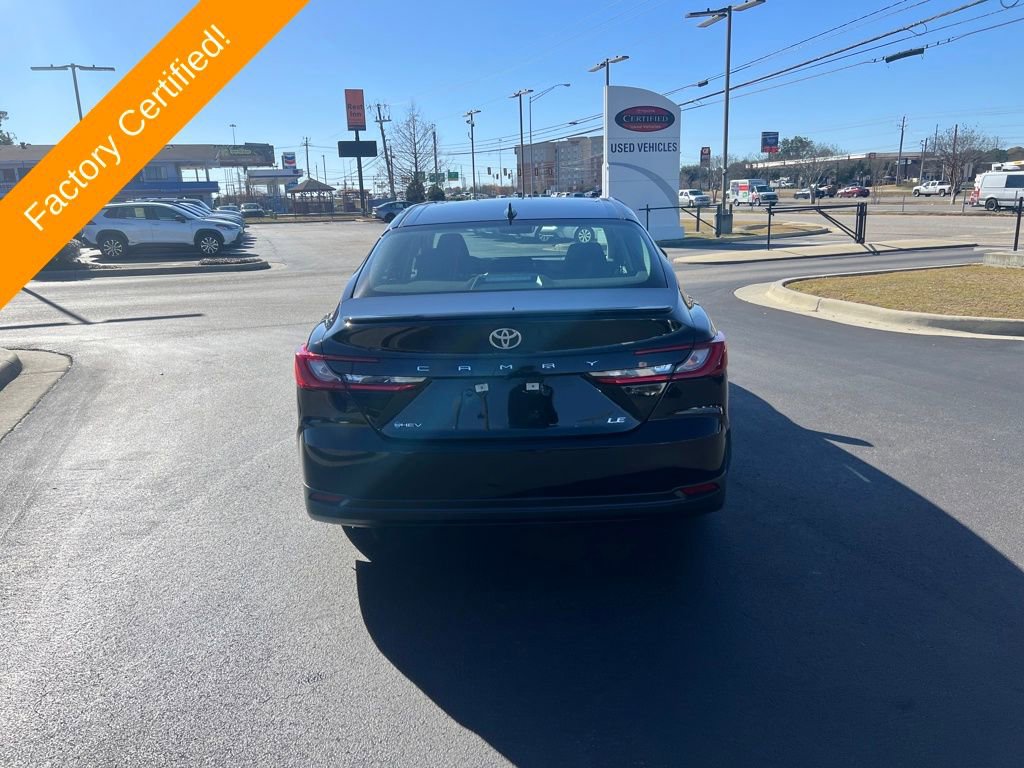 Used 2025 Toyota Camry LE image 4