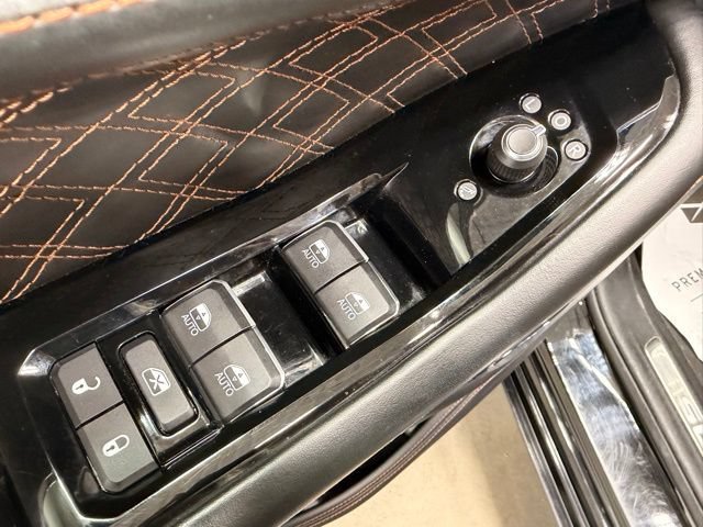 Used 2021 Jeep Grand Cherokee L Summit AWD/4WD image 18