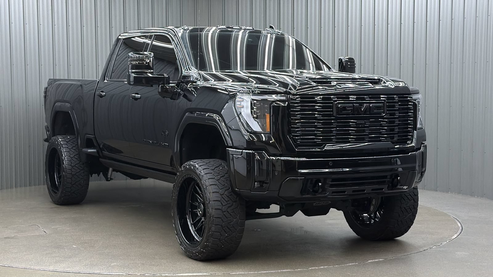 Used 2026 GMC Sierra 3500 Denali Ultimate AWD/4WD image 7