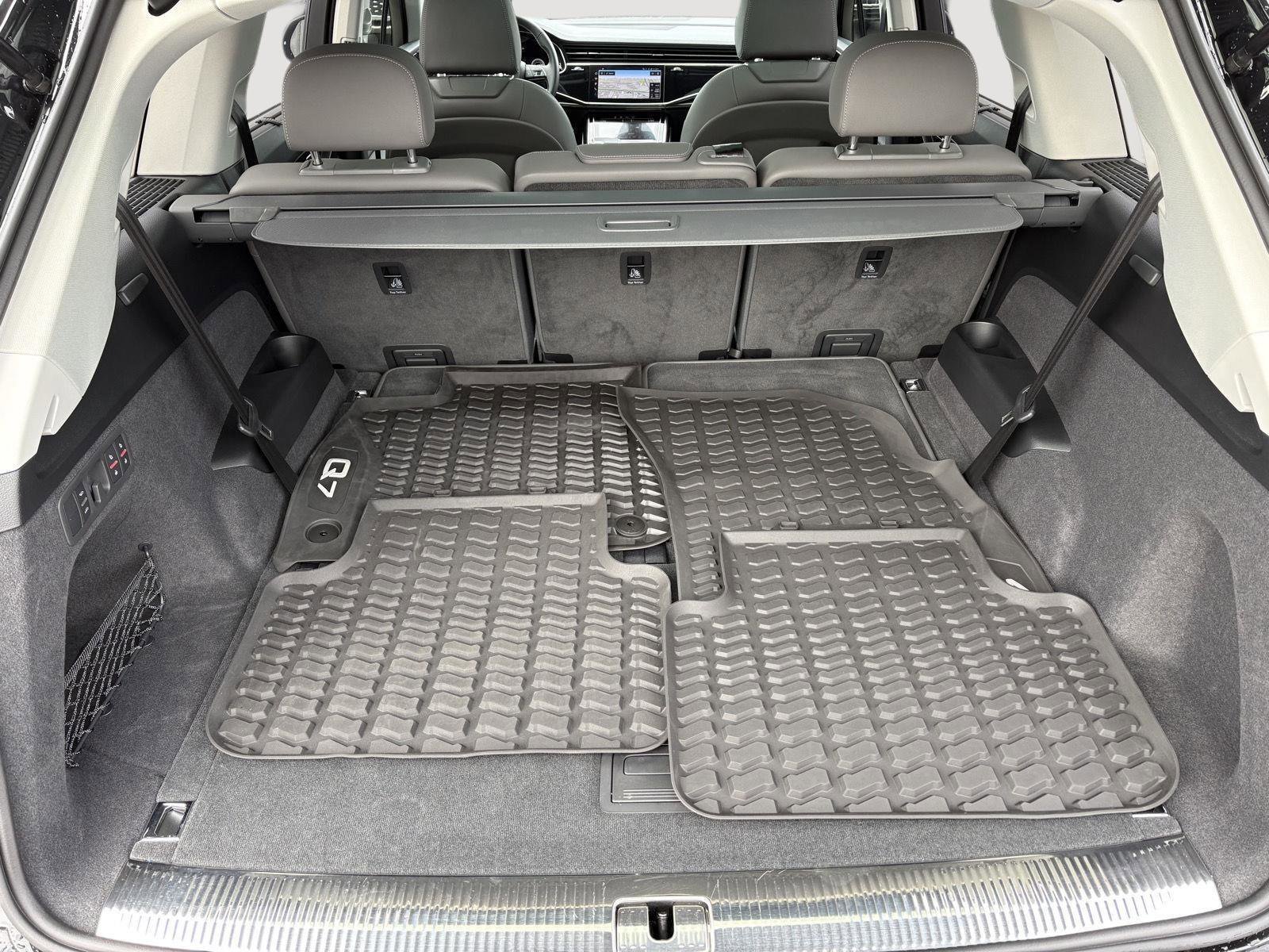 Certified 2025 Audi Q7 3.0T Premium Plus AWD/4WD image 24