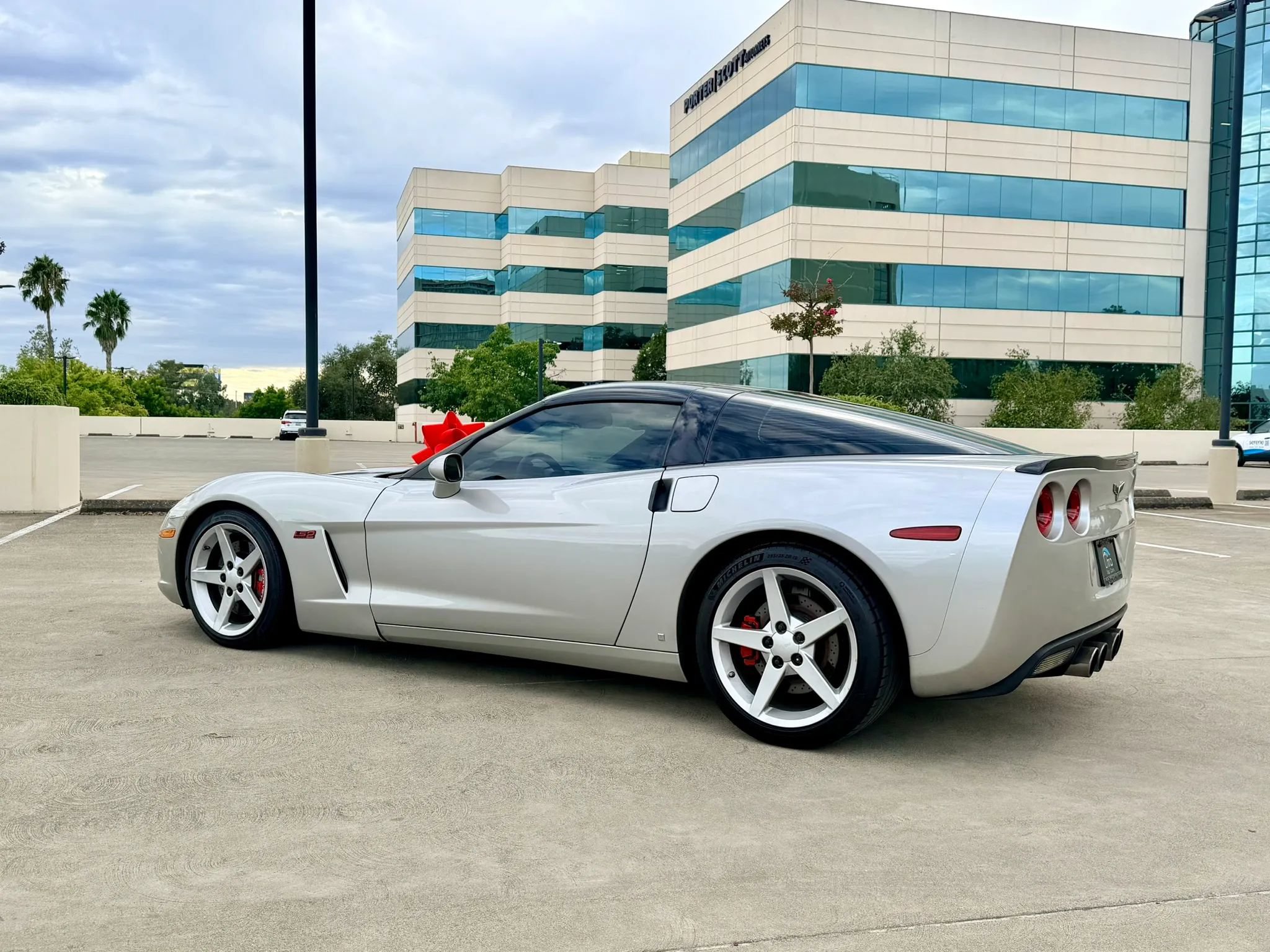 Used 2007 Chevrolet Corvette Coupe w/ Preferred Equipment Group RWD image 43