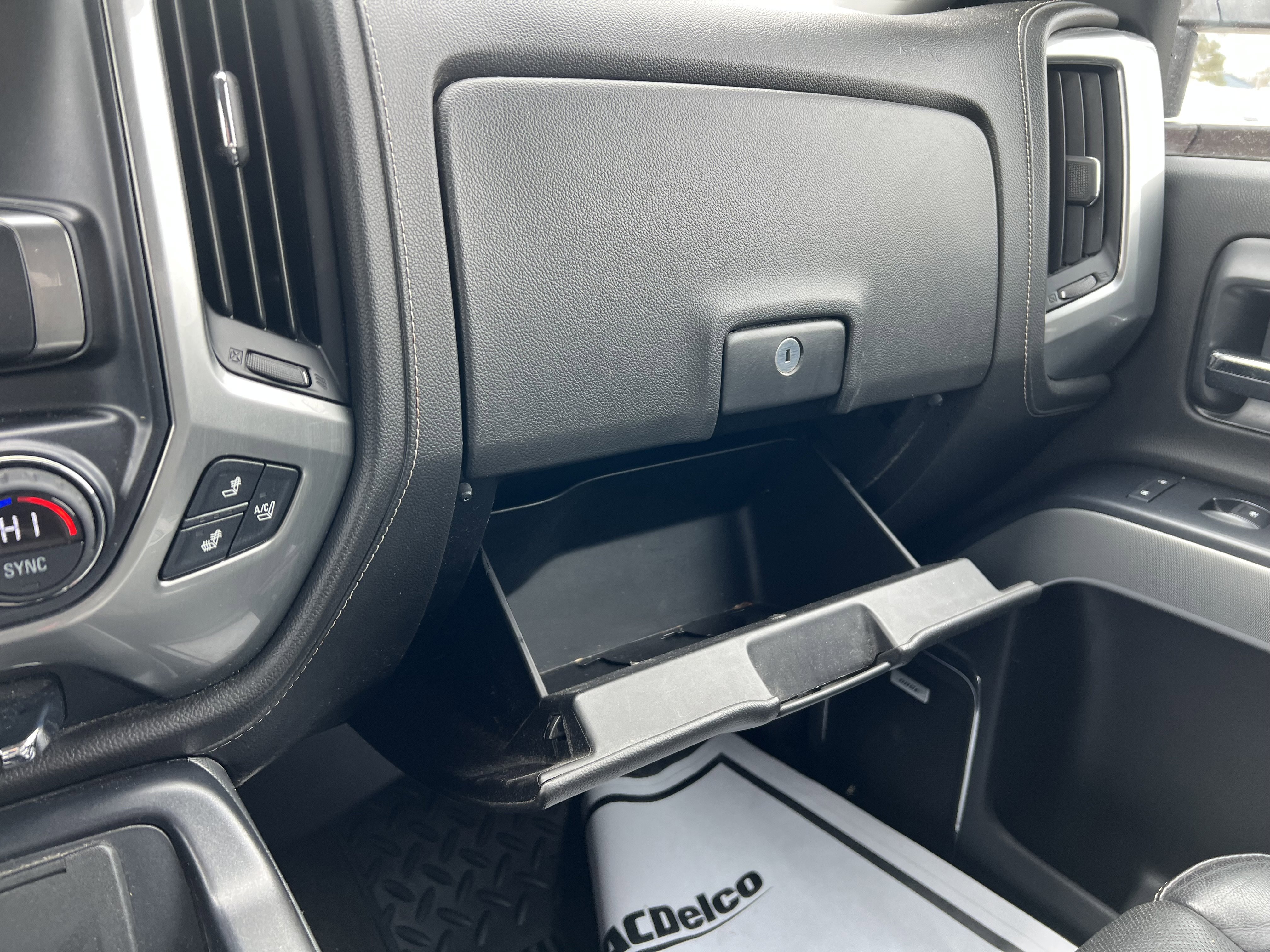 Used 2015 Chevrolet Silverado 2500 LTZ w/ Duramax Plus Package image 28