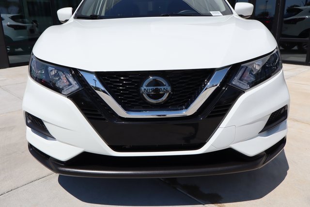 Used 2022 Nissan Rogue Sport S image 9