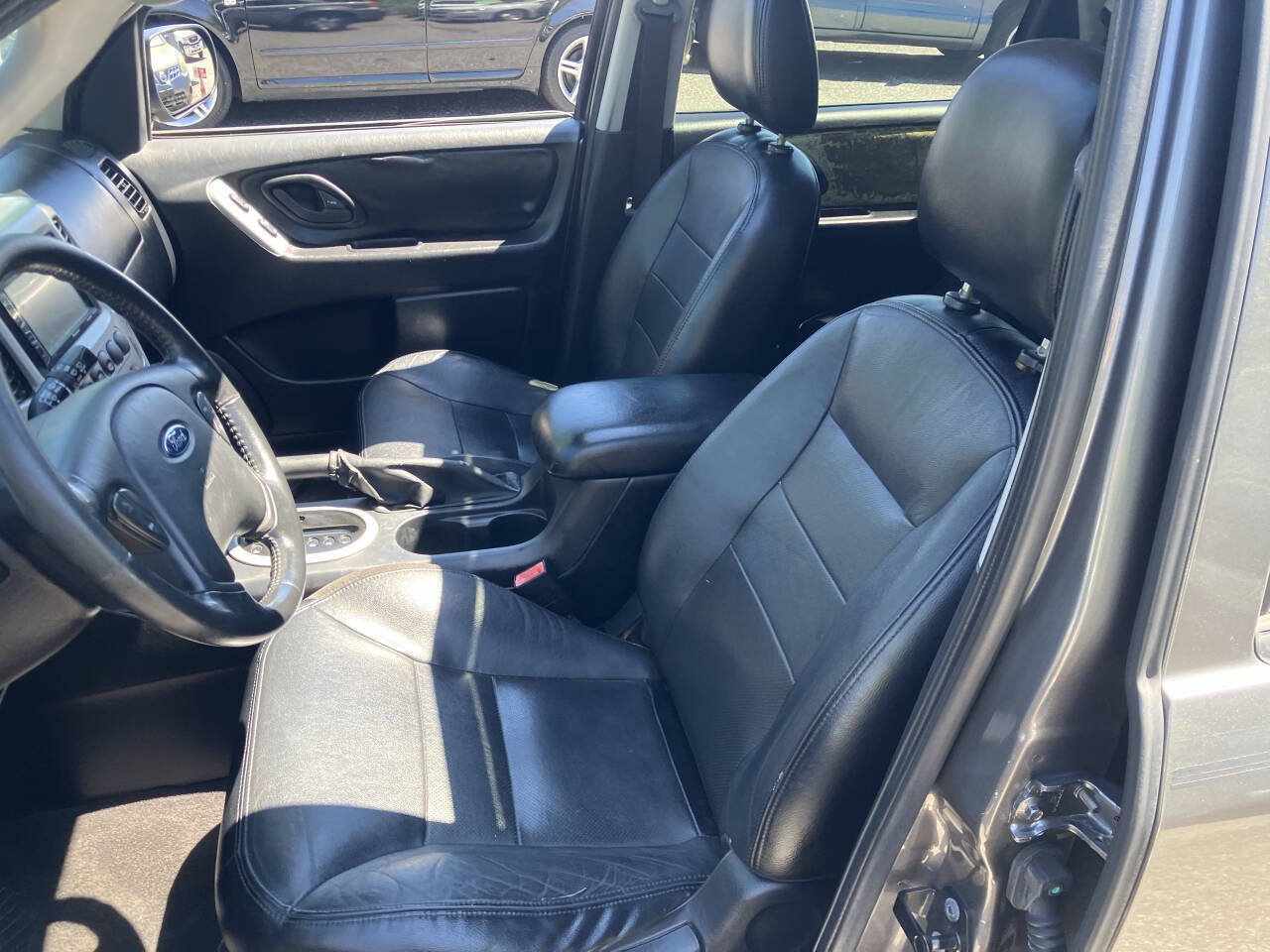 Used 2005 Ford Escape Limited AWD/4WD image 24