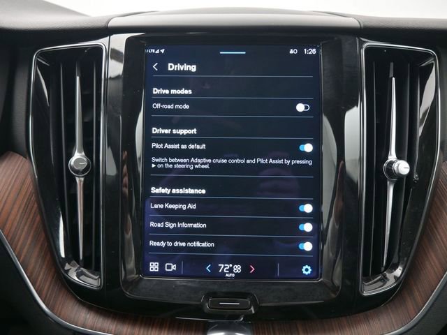 Used 2023 Volvo XC60 B5 Plus w/ Protection Package image 15