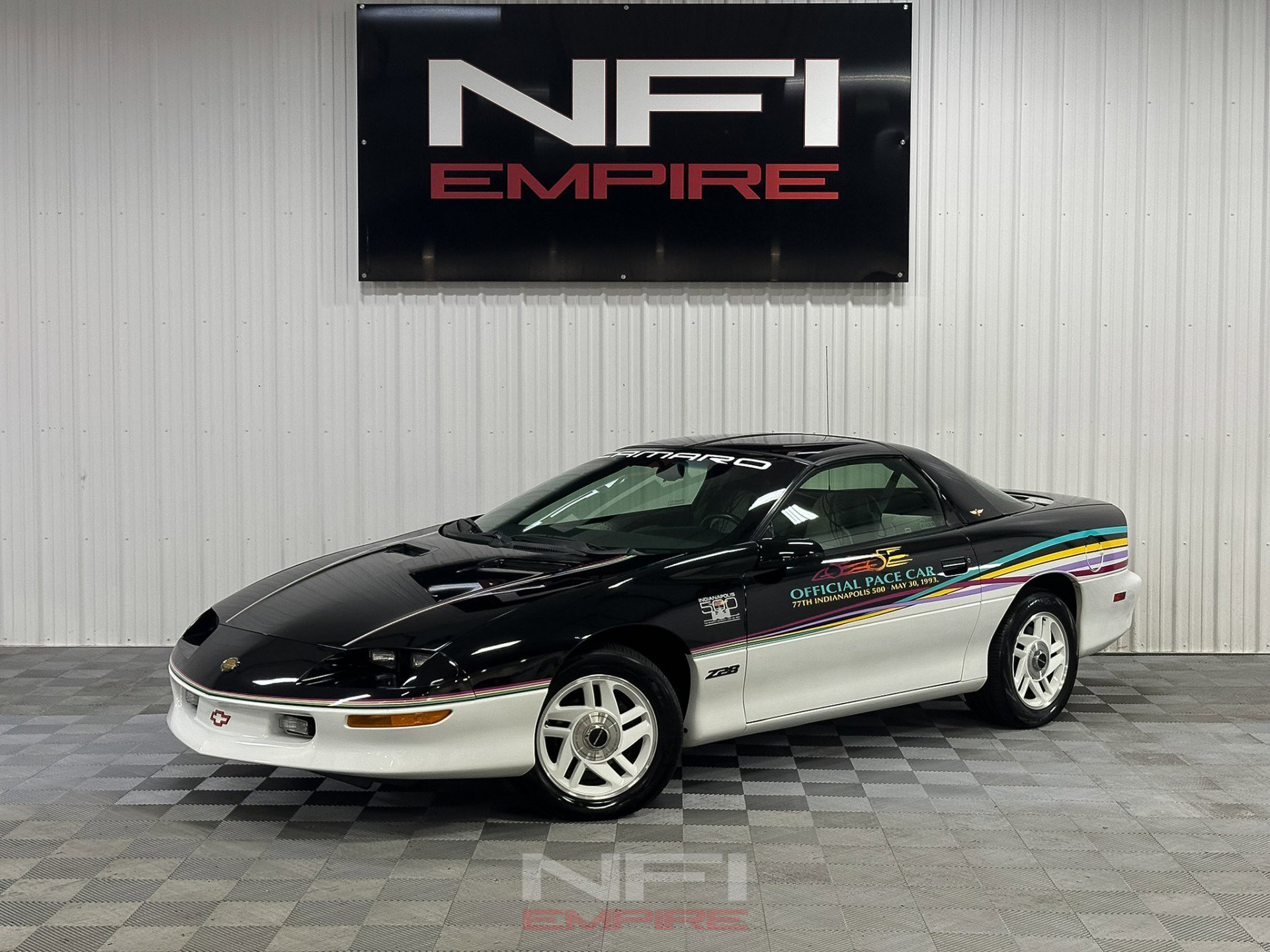 Used 1993 Chevrolet Camaro Z28 image 1