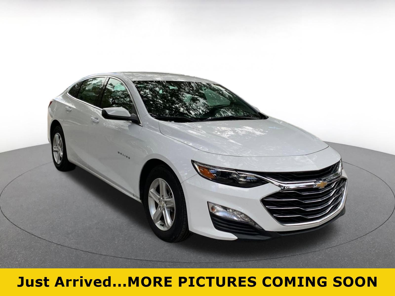 Used 2024 Chevrolet Malibu LT