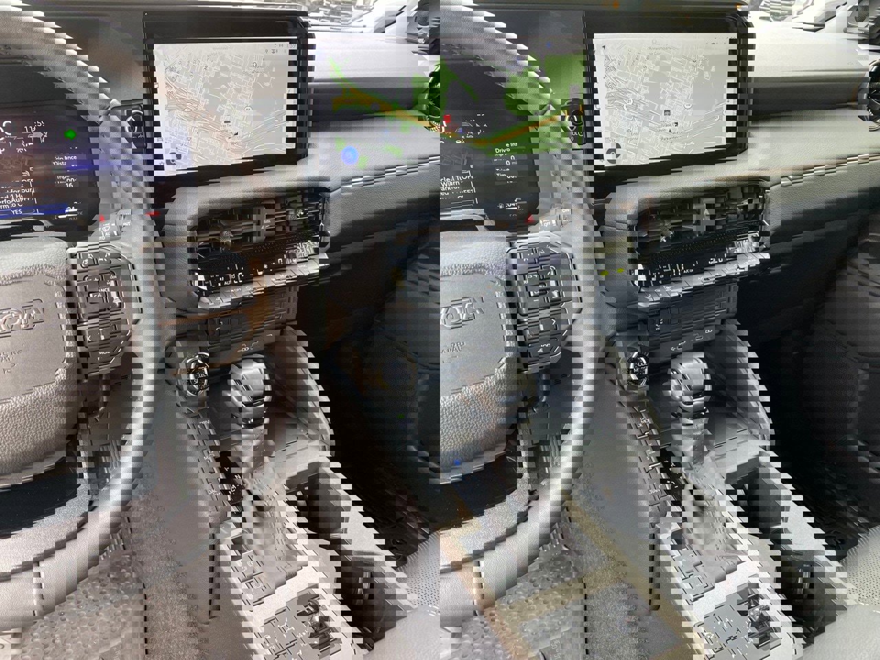 Used 2025 Toyota Land Cruiser image 26