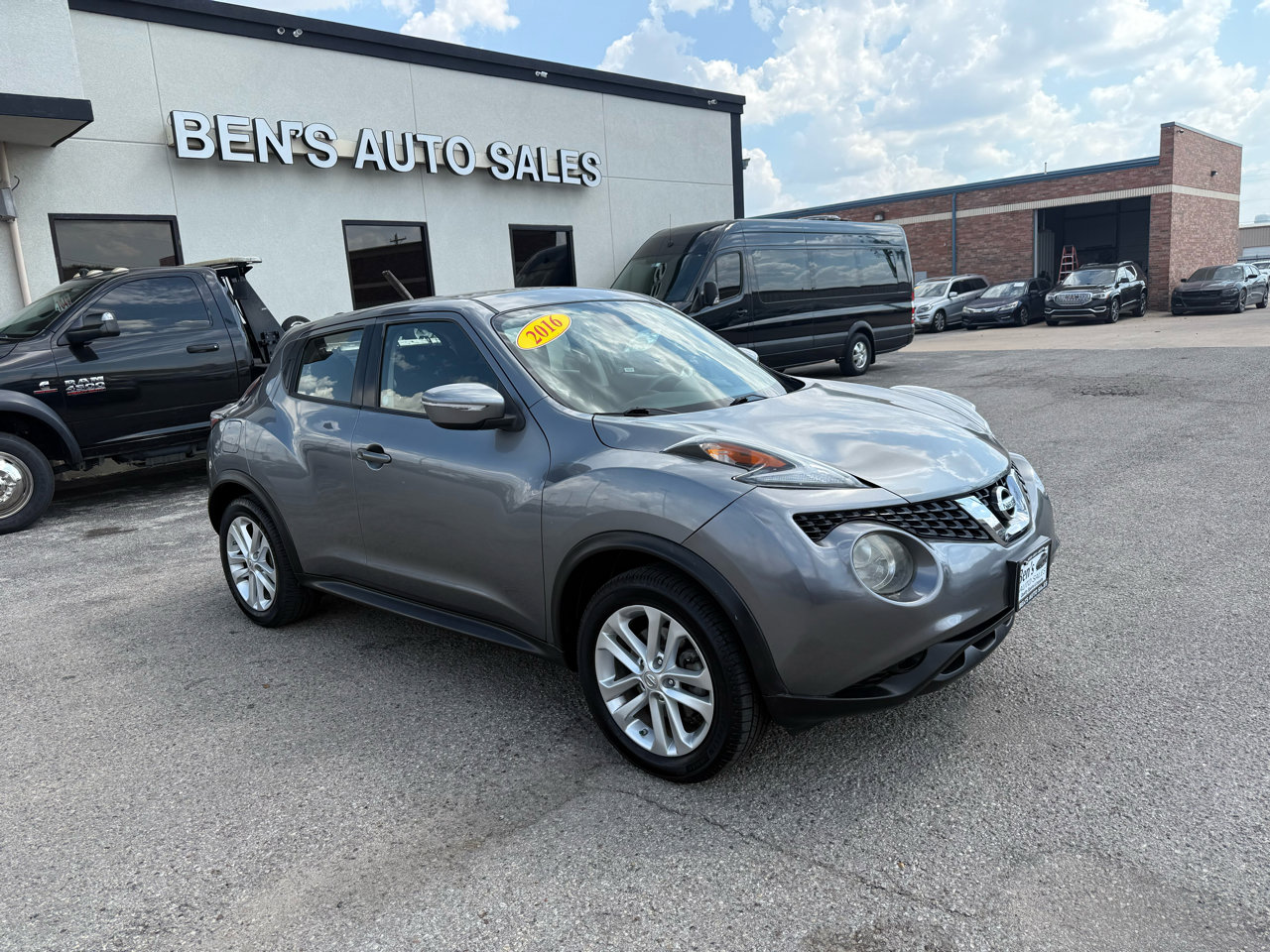 Used 2016 Nissan Juke S image 4