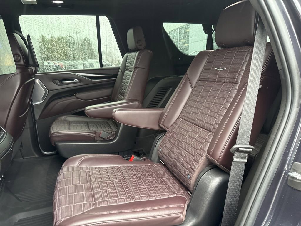 Used 2022 Cadillac Escalade Sport Platinum AWD/4WD image 21
