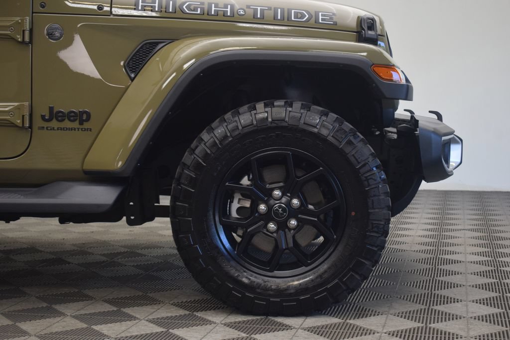 Used 2025 Jeep Gladiator Sport AWD/4WD image 31