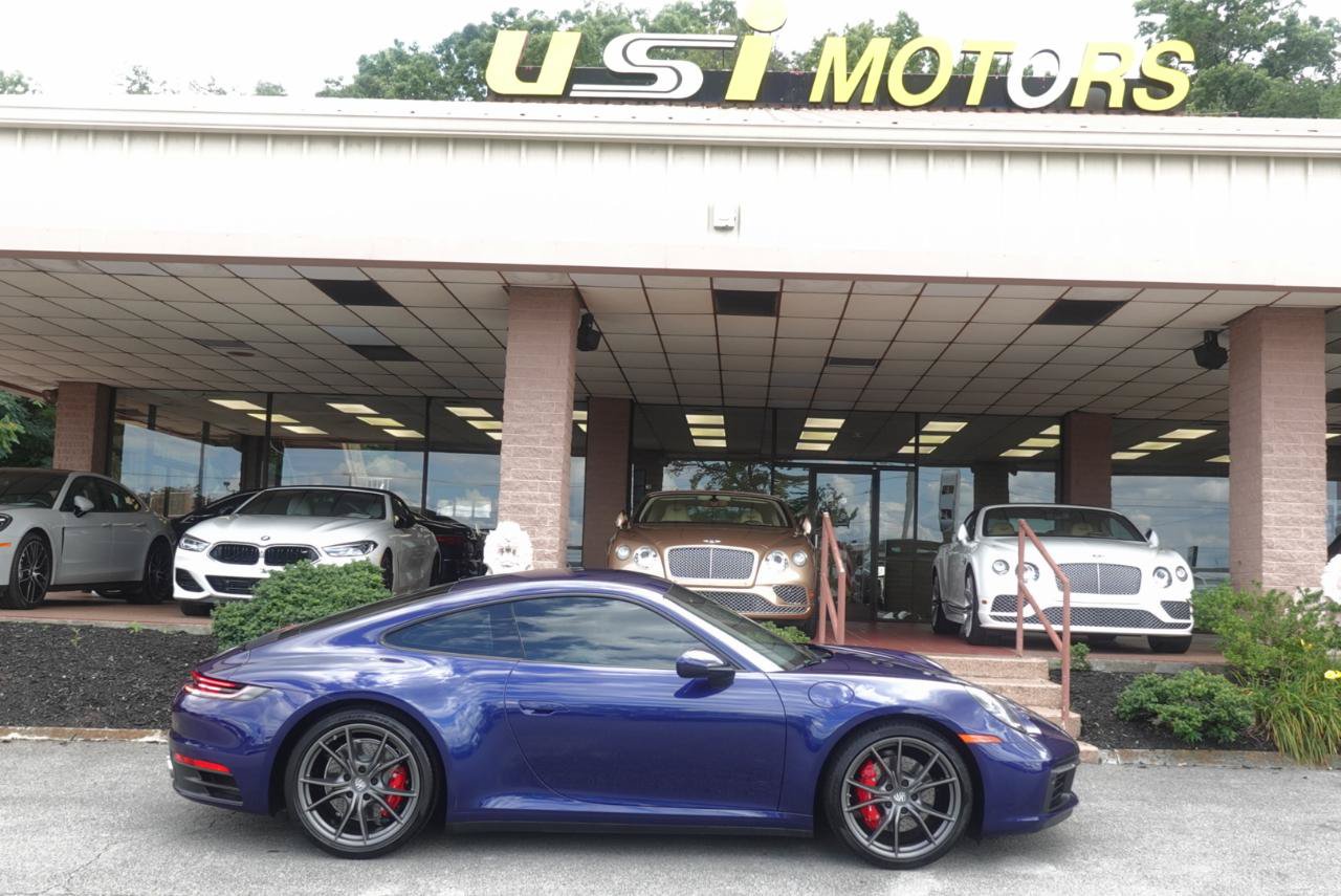 Used 2022 Porsche 911 Carrera S RWD image 2