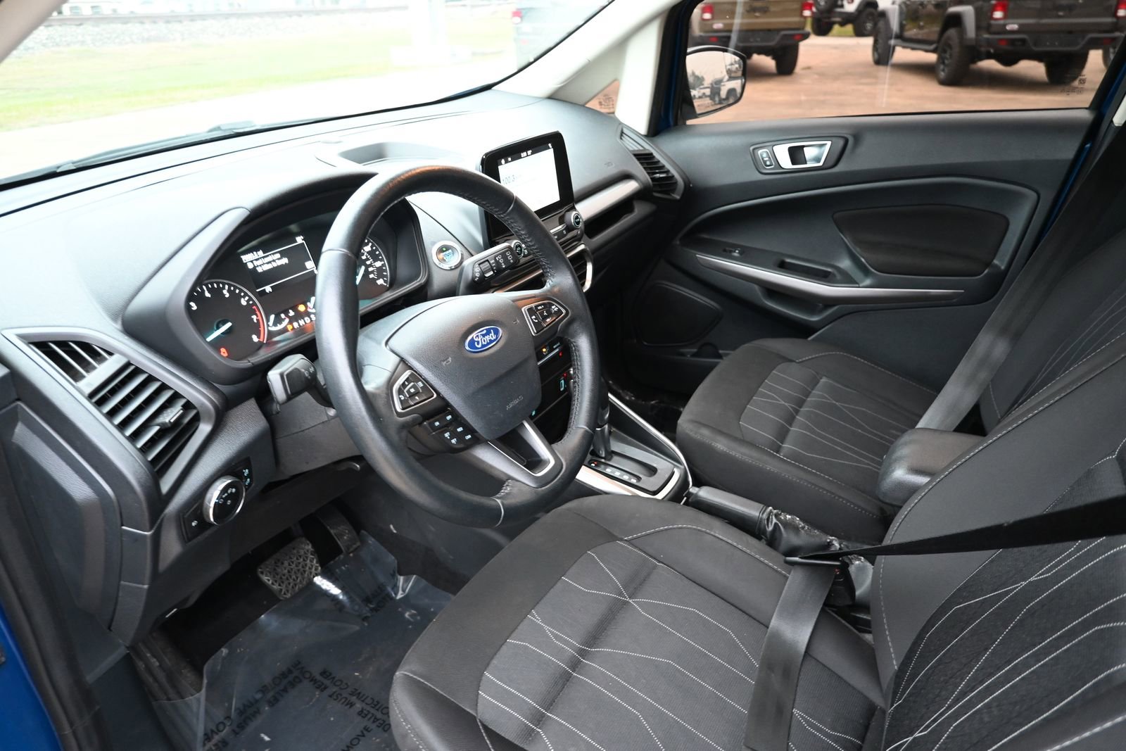 Used 2019 Ford EcoSport SE image 9