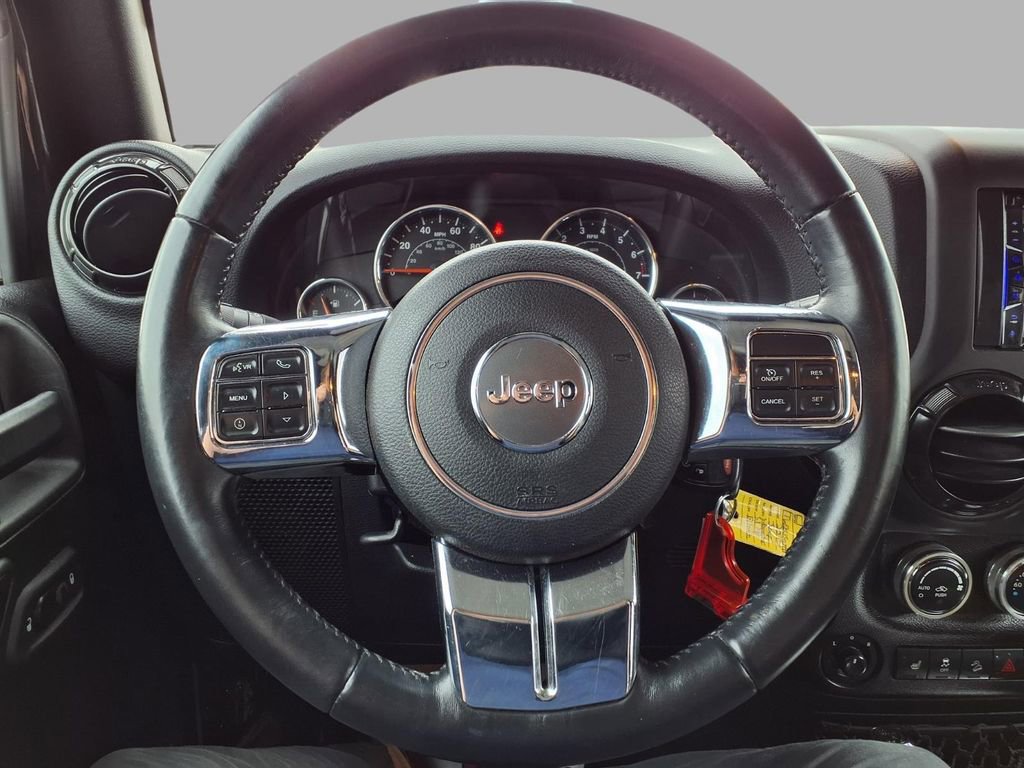 Used 2017 Jeep Wrangler Unlimited Sahara image 15