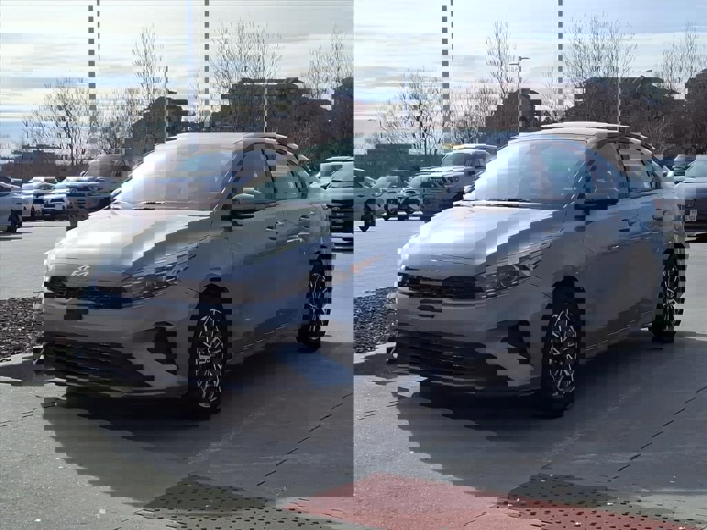 Used 2023 Kia Forte LXS video 1