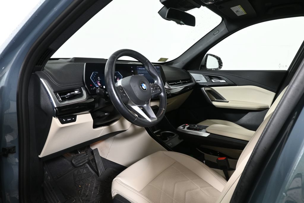 Certified 2024 BMW X1 xDrive28i w/ Premium Package AWD/4WD image 4