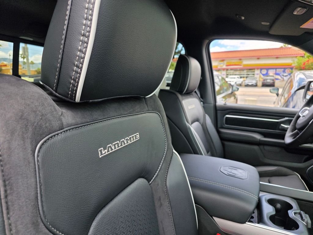 New 2026 RAM 1500 Laramie w/ Sport Appearance Package AWD/4WD image 12