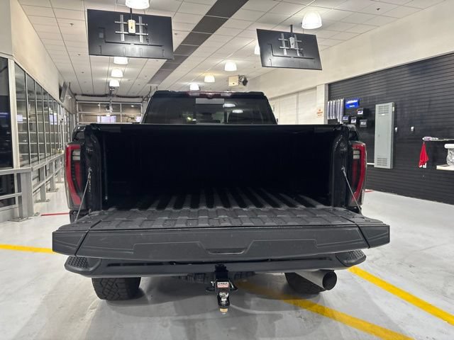 Used 2024 GMC Sierra 2500 AT4X AWD/4WD image 40