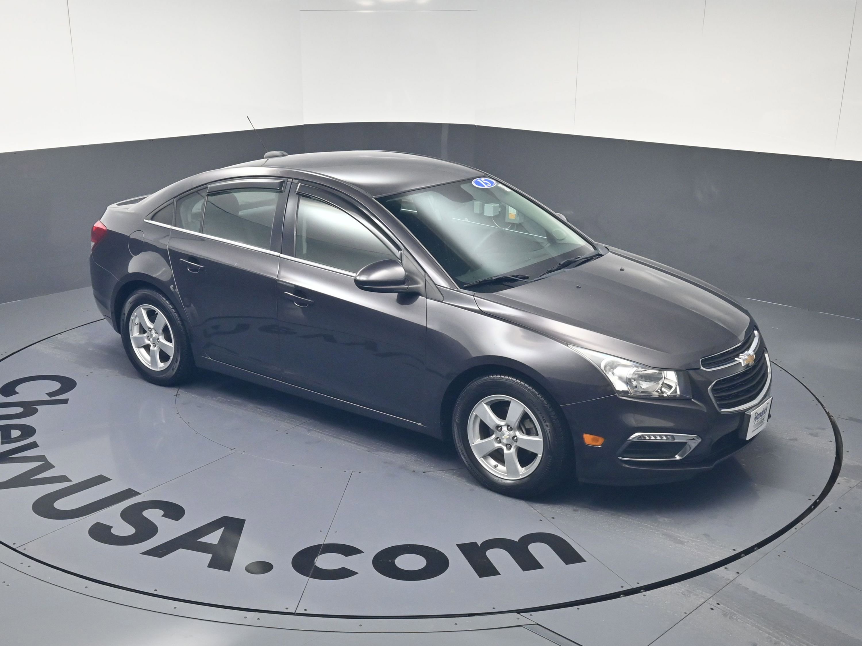 Used 2015 Chevrolet Cruze LT image 32