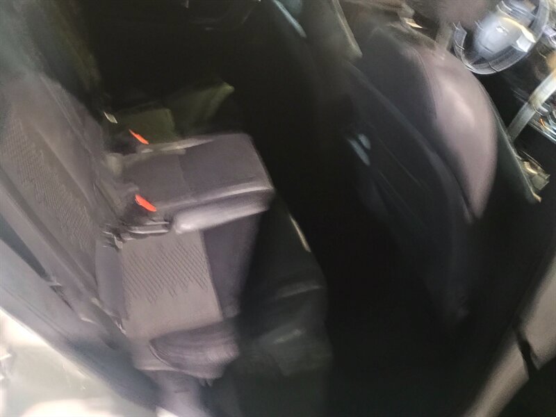 Used 2019 Land Rover Discovery Sport SE AWD/4WD image 26
