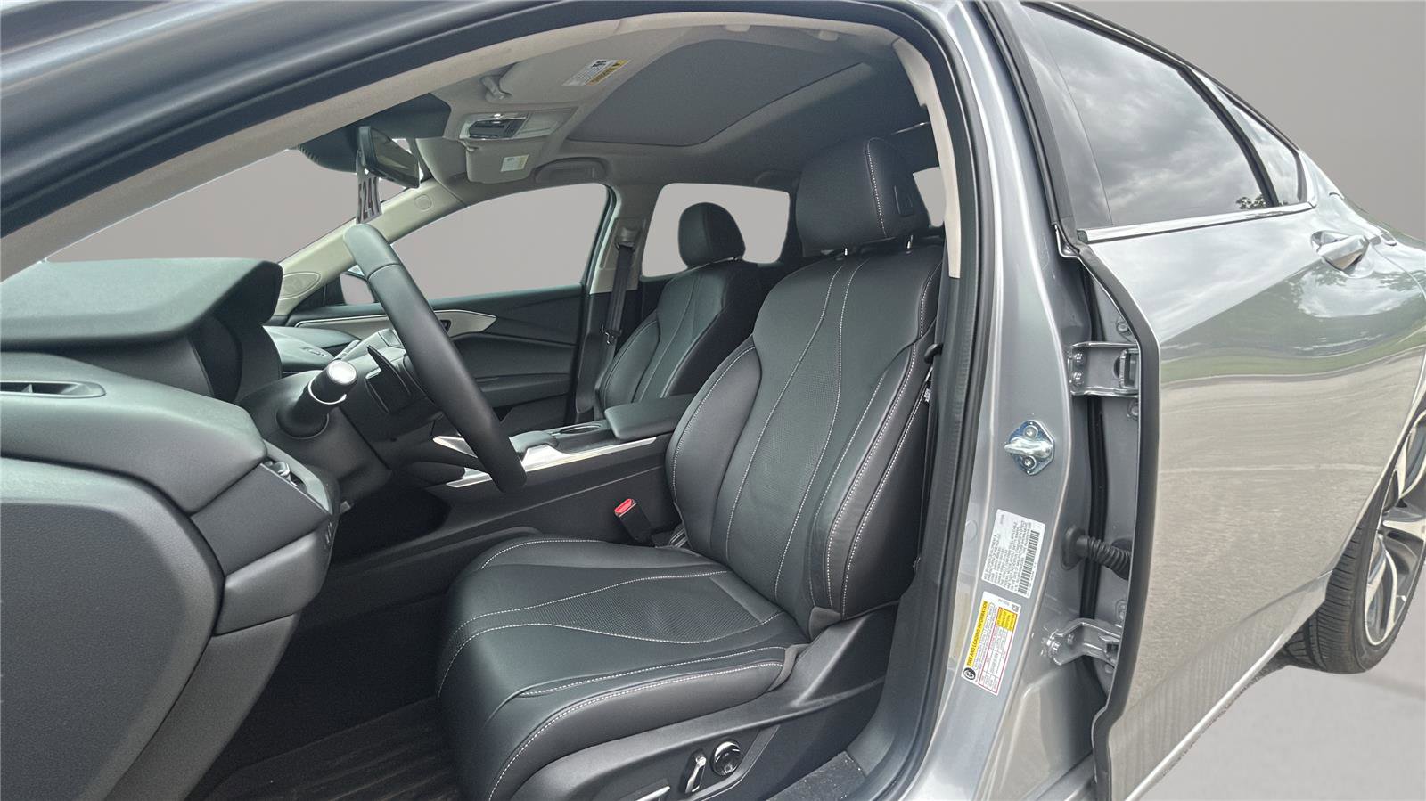 Used 2025 Acura TLX w/ Technology Package FWD image 12