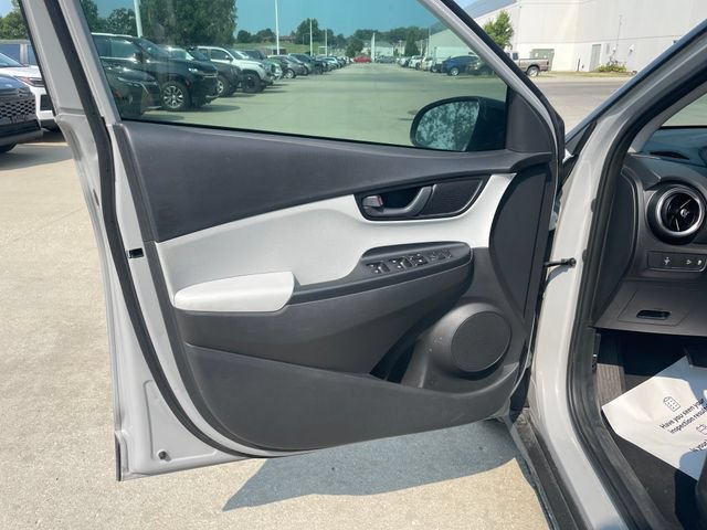 Used 2023 Hyundai Kona SEL FWD image 20