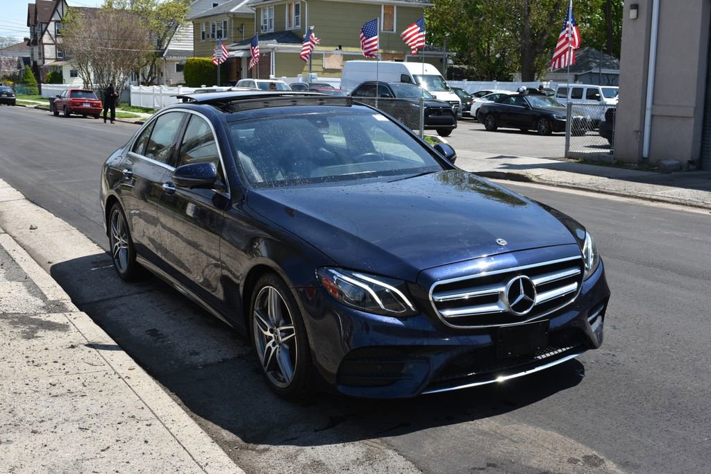 Used 2019 Mercedes-Benz E 300 4MATIC image 4