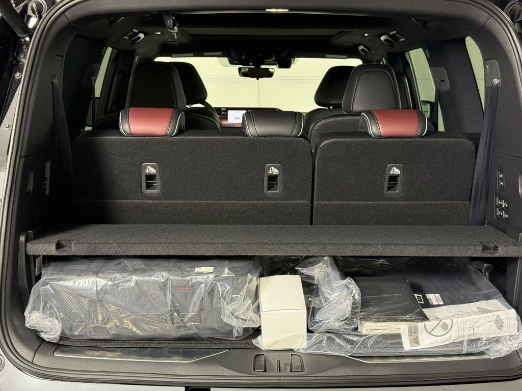 New 2026 INFINITI QX80 Autograph w/ Premium Cargo Package AWD/4WD image 7