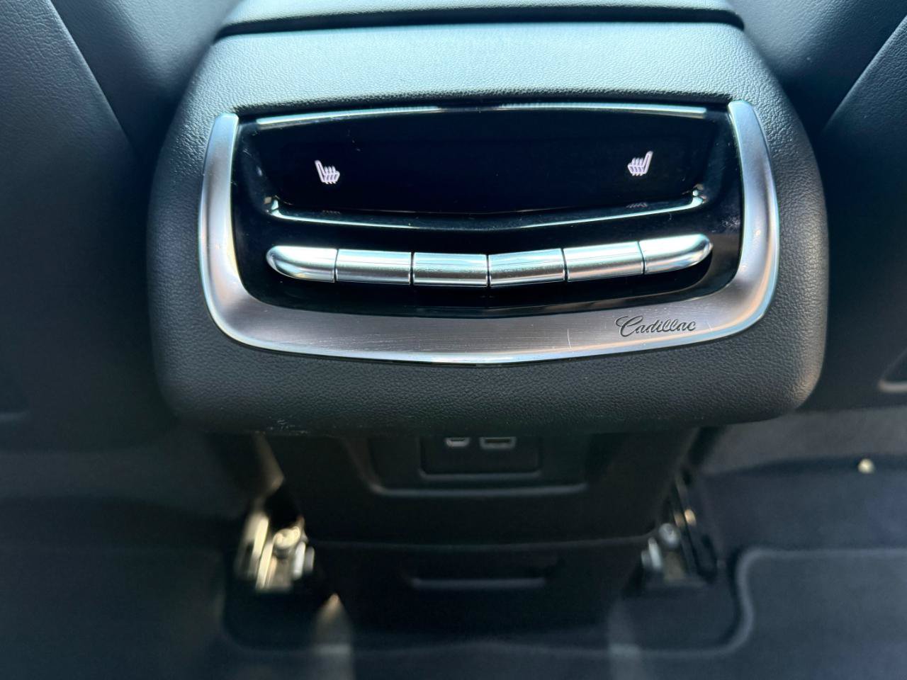 Used 2020 Cadillac XT6 Sport AWD/4WD image 37