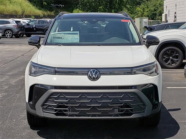 New 2025 Volkswagen Taos SE image 5