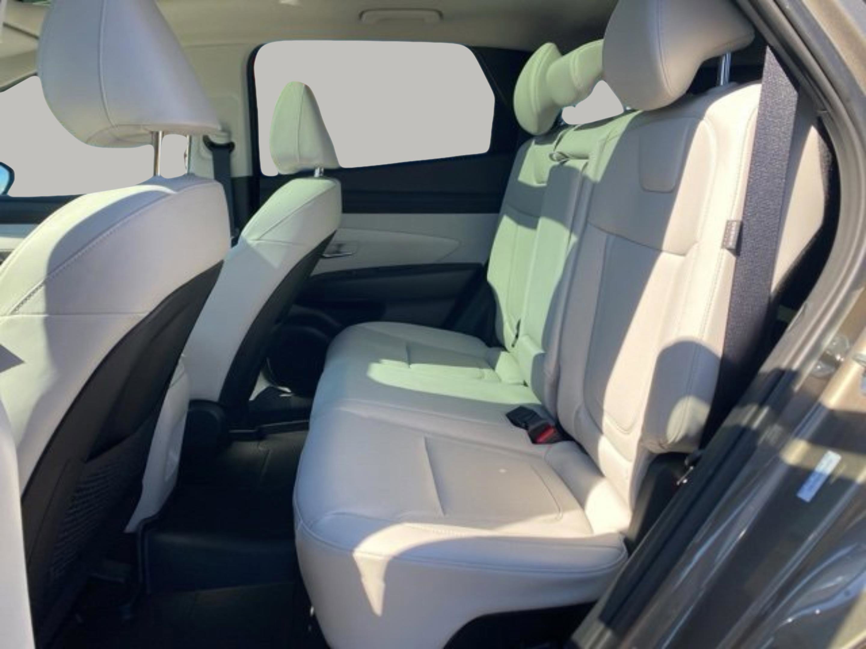 Used 2025 Hyundai Tucson SEL image 32