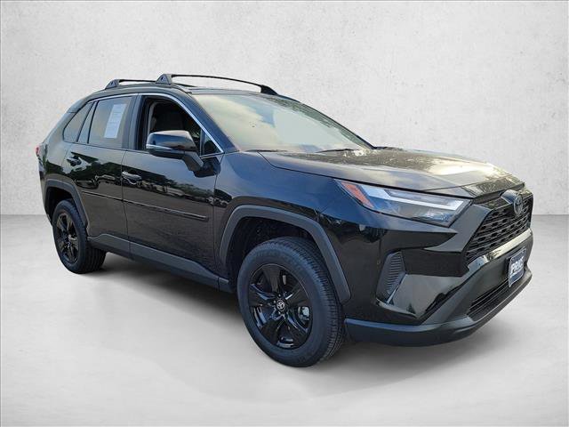 Used 2025 Toyota RAV4 XLE w/ Convenience Package FWD image 3