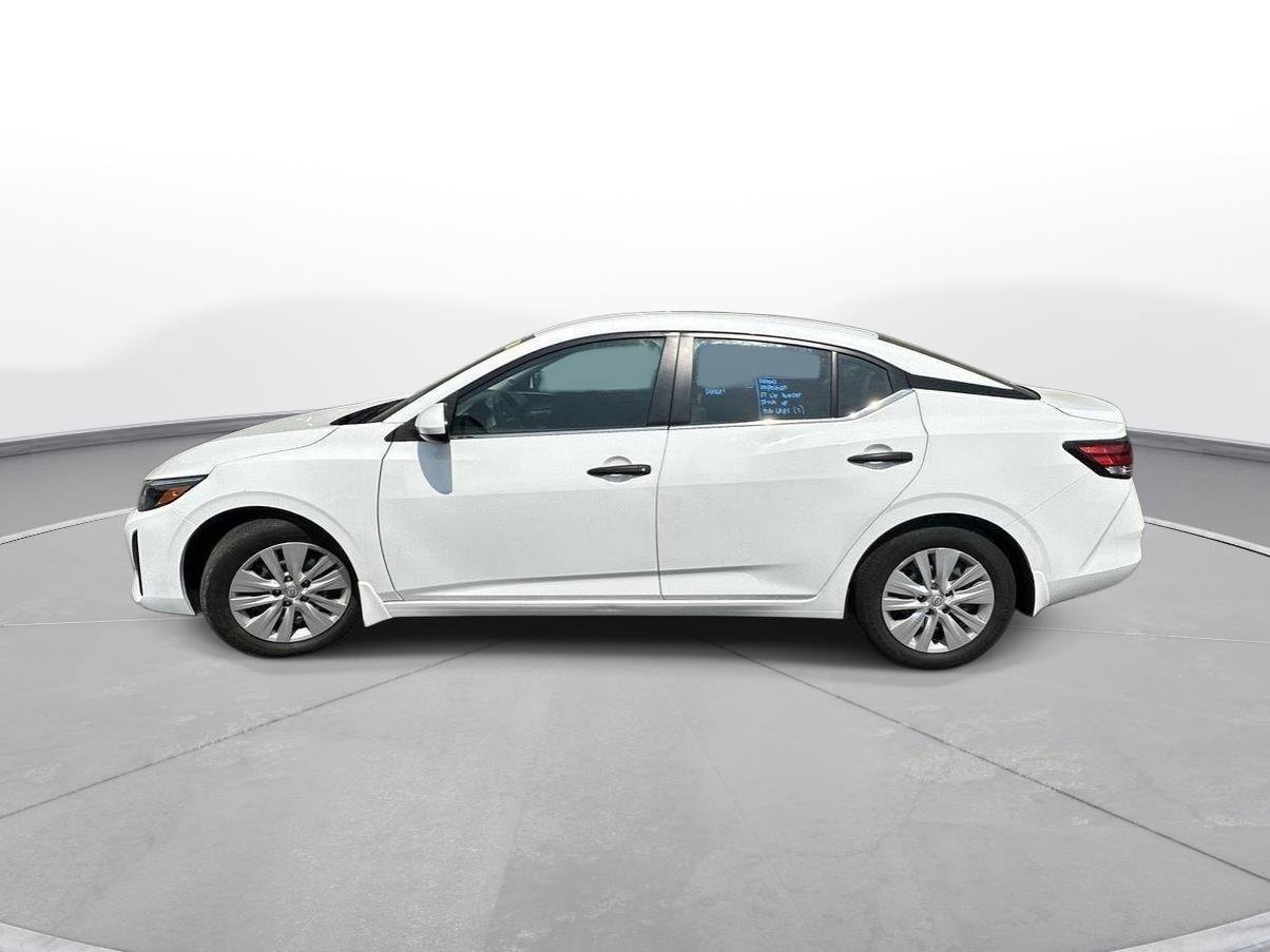 Used 2025 Nissan Sentra S FWD image 9