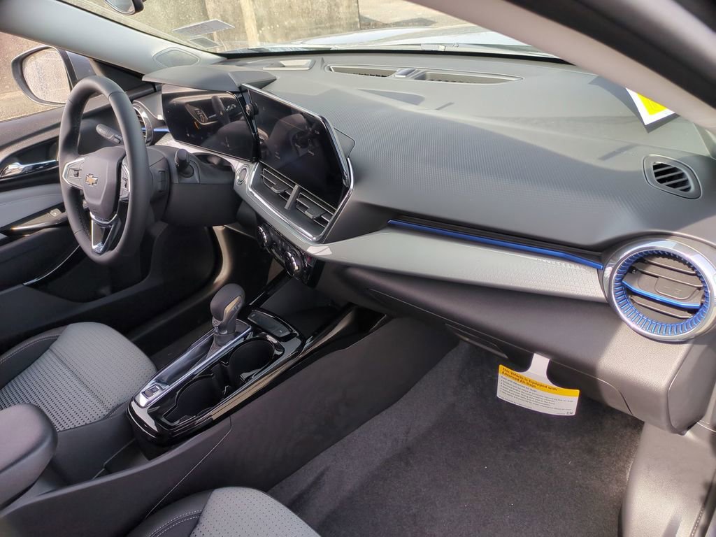New 2026 Chevrolet Trax LT w/ Driver Confidence Package image 23