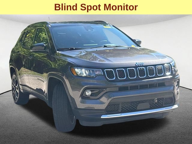 Used 2023 Jeep Compass Limited AWD/4WD image 4