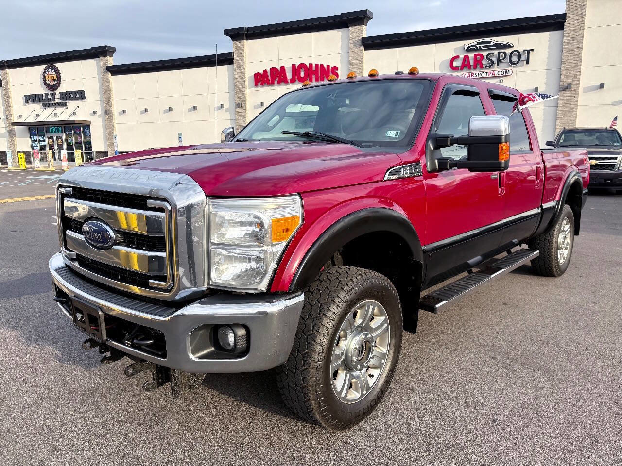 Used 2015 Ford F350 Lariat image 2